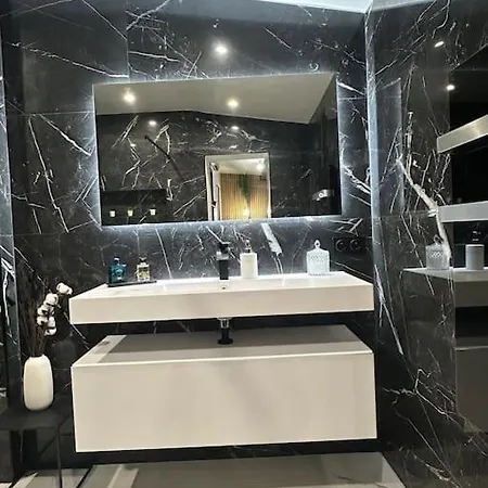 Plain Pied Avec Piscine Holiday home *